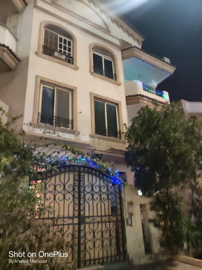 شقة Akhnaton St New *